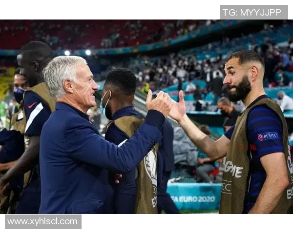 德尚带领法国教练组向曼丹达致敬感谢你的贡献与领导力 德尚带领法国教练组向曼丹达致敬感谢你的贡献与领导力