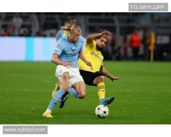 利兹联主场迎战曼城展现英超激烈对抗与精彩瞬间